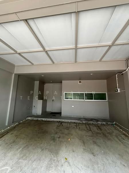 Noble Cube Pattanakarn, Bangkok, Phatthanakan Road, Suan Luang, Bangkok, 2 Bedrooms, 190 sqm, Townhouse For Rent, by Papavalin Techatanaphuwit, 500308640 - DDproperty.com