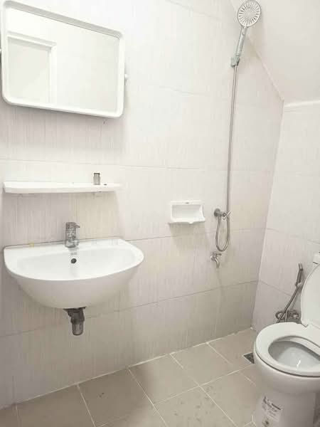 3-BR Townhouse, Bangkok, Nong Chok, Bangkok, 3 Bedrooms, 204 sqm, Townhouse For Sale, by Pornpan Chantharakasemchai, 500308650 - DDproperty.com
