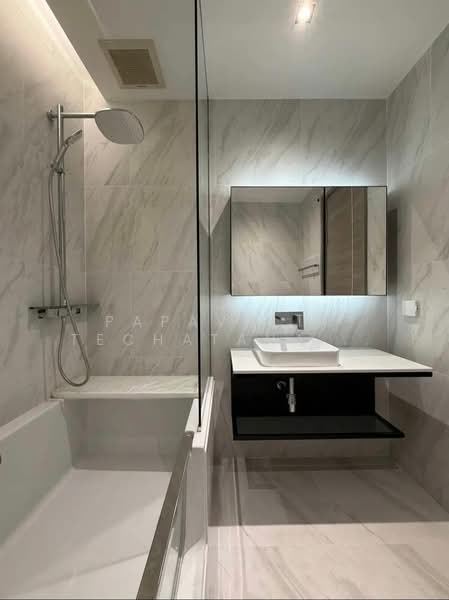 The Room Sukhumvit 38, Bangkok, Soi Sukhumvit 38, Phra Kanong, Khlong Toei, Bangkok, 1 Bedroom, 45 sqm, Condo For Rent, by Papavalin Techatanaphuwit, 500308665 - DDproperty.com