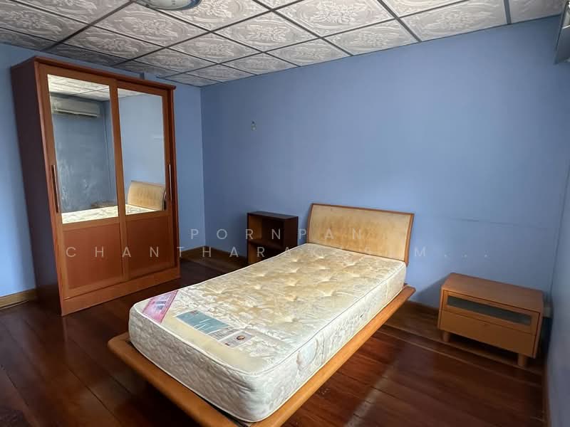 5-BR House, Bangkok, Anusaowari, Bang Khen, Bangkok, 5 Bedrooms, 410 sqm, Single Detached House For Sale, by Pornpan Chantharakasemchai, 500308688 - DDproperty.com