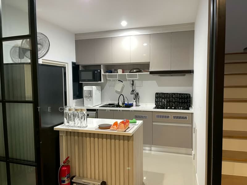 3-BR House, Bangkok, Khlong Chan, Bang Kapi, Bangkok, 3 Bedrooms, 169 sqm, Single Detached House For Rent, by Papavalin Techatanaphuwit, 500308706 - DDproperty.com