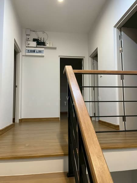 3-BR House, Bangkok, Khlong Chan, Bang Kapi, Bangkok, 3 Bedrooms, 169 sqm, Single Detached House For Rent, by Papavalin Techatanaphuwit, 500308706 - DDproperty.com