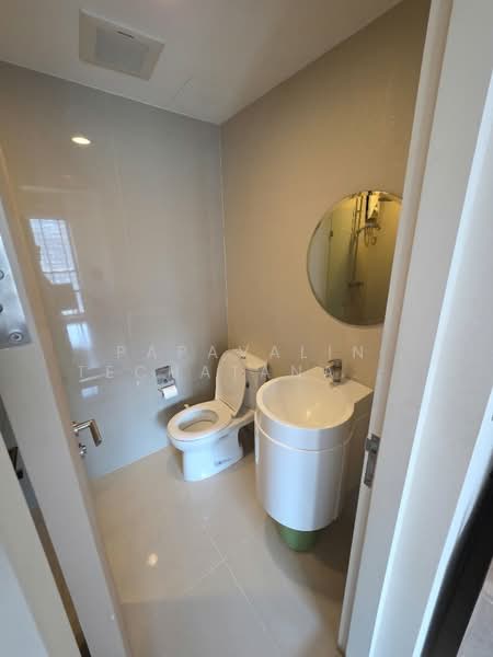 Rhythm Asoke 2, Bangkok, Soi Lertkaew 1 Asoke-Din Daeng Road, Bang Kapi, Huai Khwang, Bangkok, 1 Bedroom, 30 sqm, Condo For Rent, by Papavalin Techatanaphuwit, 500308744 - DDproperty.com