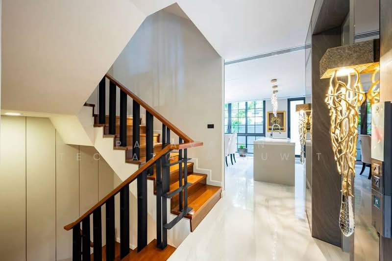 Quarter 31, Bangkok, 333 Soi Sukhumvit 31, Khlong Tan Nua, Watthana, Bangkok, 4 Bedrooms, 425 sqm, Townhouse For Rent, by Papavalin Techatanaphuwit, 500308753 - DDproperty.com