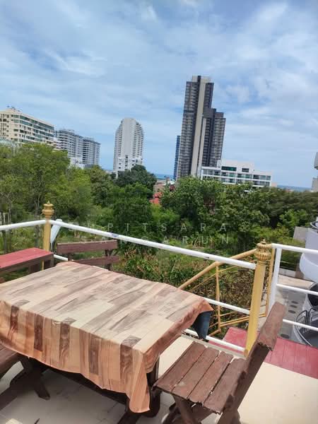 undefined, Chon Buri (Pattaya), Nong Pru, Bang Lamung (Pattaya), Chon Buri (Pattaya), 5 Bedrooms, 300 sqm, Townhouse For Rent, by Supitsara Sangarun, 500308782 - DDproperty.com
