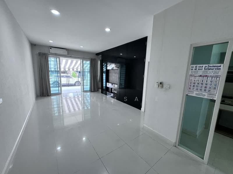 Baan Klang Muang S-Sense Srinakarin, Bangkok, Srinakarin Road, Nong Bon, Prawet, Bangkok, 3 Bedrooms, 164 sqm, Townhouse For Sale, by Home4sale, 500308857 - DDproperty.com