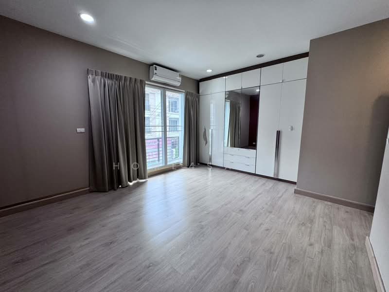 Baan Klang Muang S-Sense Srinakarin, Bangkok, Srinakarin Road, Nong Bon, Prawet, Bangkok, 3 Bedrooms, 164 sqm, Townhouse For Sale, by Home4sale, 500308857 - DDproperty.com