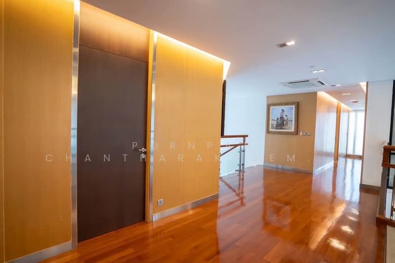 Royal River Place, Bangkok, Rama 3 Road, Bang Pong Pang, Yan Nawa, Bangkok, 3 Bedrooms, 539 sqm, Condo For Rent, by Pornpan Chantharakasemchai, 500308874 - DDproperty.com