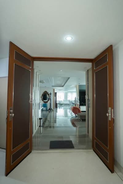 Royal River Place, Bangkok, Rama 3 Road, Bang Pong Pang, Yan Nawa, Bangkok, 3 Bedrooms, 539 sqm, Condo For Rent, by Pornpan Chantharakasemchai, 500308874 - DDproperty.com