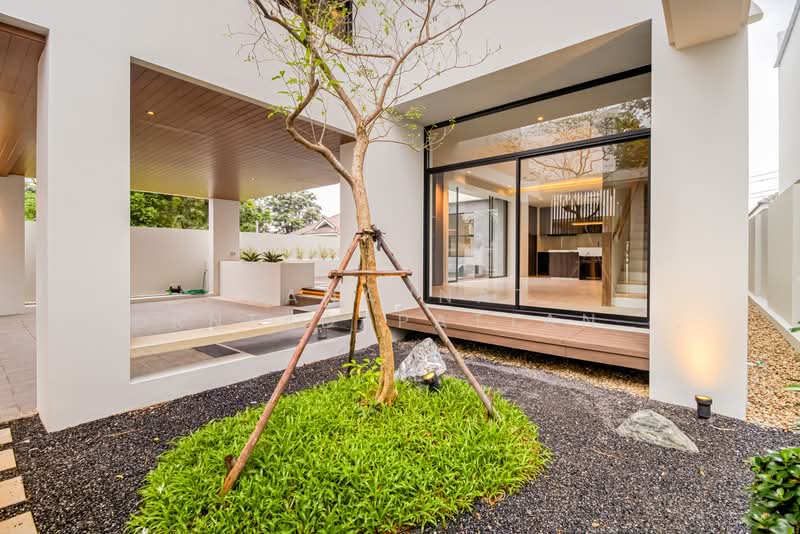 Baan Wang Tan, Chiang Mai, Mae Hia, Muang Chiang Mai, Chiang Mai, 4 Bedrooms, 320 sqm, Single Detached House For Rent, by Tanannat Porntadapattanayothin, 500308905 - DDproperty.com