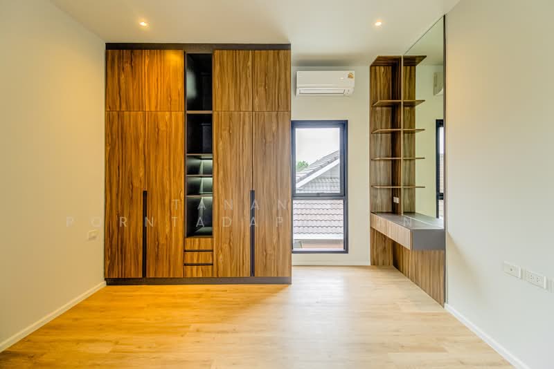 Baan Wang Tan, Chiang Mai, Mae Hia, Muang Chiang Mai, Chiang Mai, 4 Bedrooms, 320 sqm, Single Detached House For Rent, by Tanannat Porntadapattanayothin, 500308905 - DDproperty.com