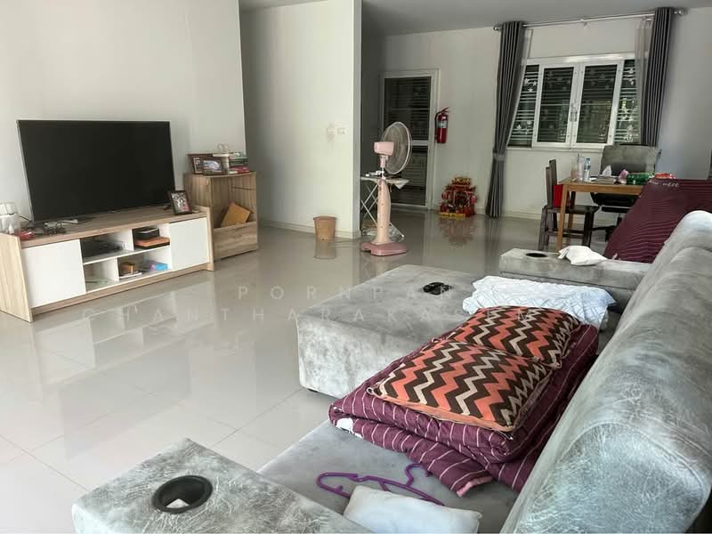 Pruksa Ville 92 Onnut-Suvarnabhumi, Samut Prakan, Soi Ladkrabang 14/1, Ladkrabang Road, Rachathewa, Bang Plee, Samut Prakan, 3 Bedrooms, 204 sqm, Single Detached House For Sale, by Pornpan Chantharakasemchai, 500308975 - DDproperty.com