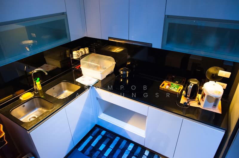 Klass Silom, Bangkok, 52 Silom Road, Silom, Bang Rak, Bangkok, 2 Bedrooms, 64 sqm, Condo For Rent, by Sompob Buaparungsri, 500308982 - DDproperty.com