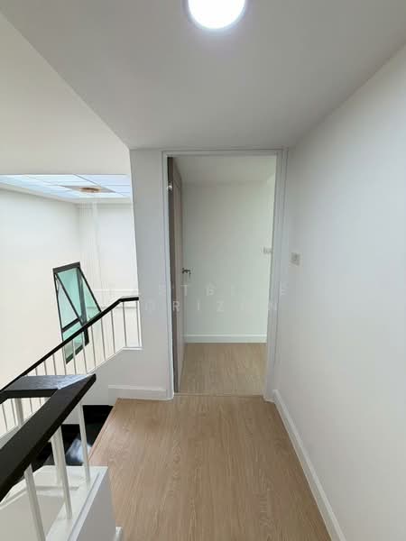 Townhouse Area sukhumvit 101/1, Bangkok, Bang Chak, Phra Khanong, Bangkok, 4 Bedrooms, 1 sqm, Townhouse For Sale, by Eastblue Horizon, 500308996 - DDproperty.com