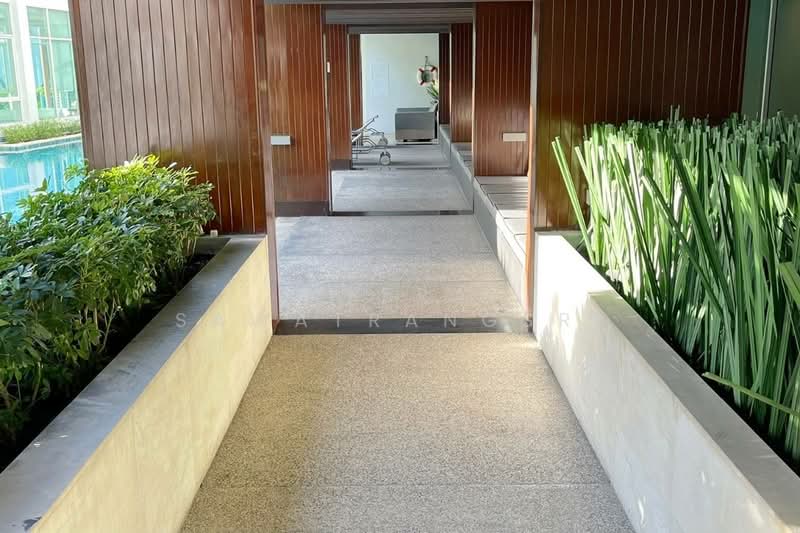 IDEO MIX Phaholyothin, Bangkok, 698 Phaholyothin Road, Samsen Nai, Phaya Thai, Bangkok, 1 Bedroom, 38 sqm, Condo For Sale, by Veera Sawatrangsri, 500309017 - DDproperty.com