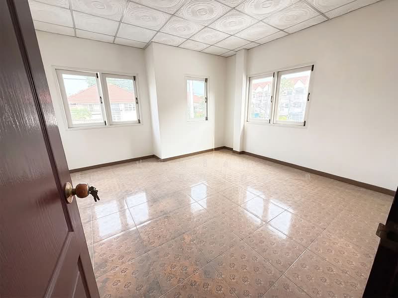 Buathong Thani, Nonthaburi, คู่ขนานกาจนาภิเษก, Bang Bua Thong, Nonthaburi, 3 Bedrooms, 120 sqm, Townhouse For Sale, by Parinthida Sawuddisopakaykul, 500309047 - DDproperty.com