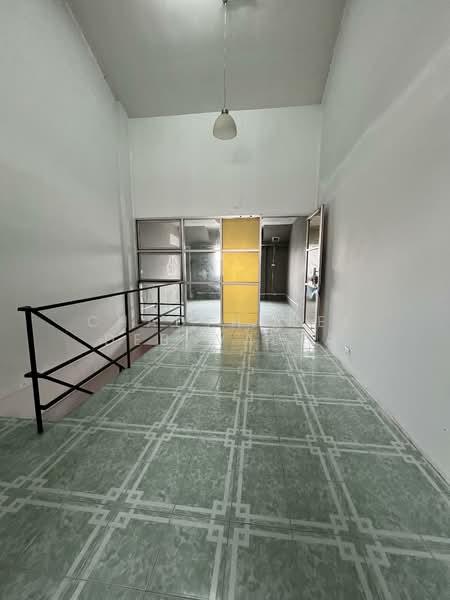 3.5 Story Shophouse for Sale, the best location in Muangthong Thani, Nonthaburi, บอนด์สตรีท, Bang Phut, Pak Kret, Nonthaburi, , 224 sqm, Shophouse For Sale, by Chadthanee Debavalya, 500309072 - DDproperty.com