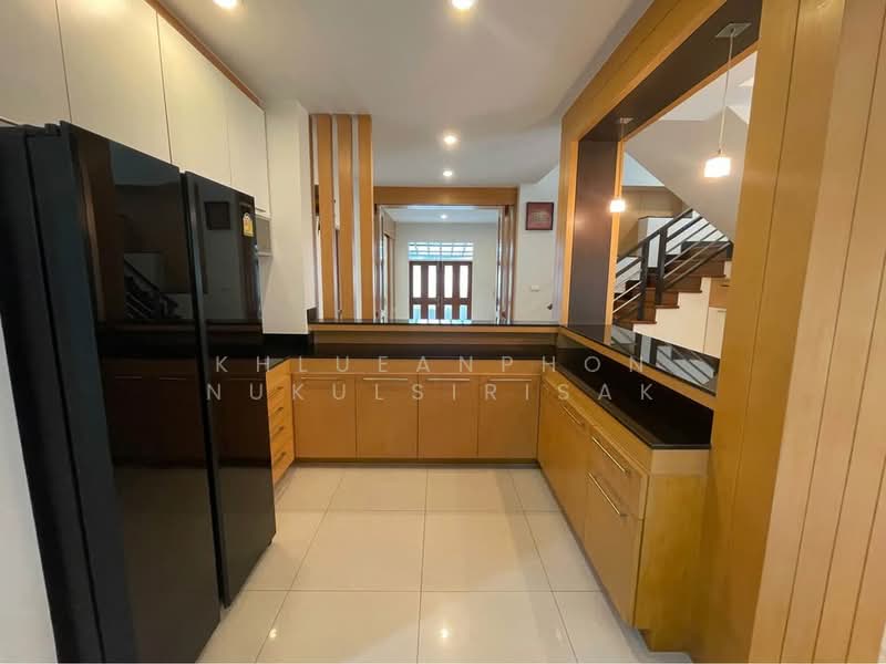 4-BR House, Bangkok, Chan Kasem, Chatuchak, Bangkok, 4 Bedrooms, 450 sqm, Single Detached House For Rent, by Khlueanphon Nukulsirisak, 500309085 - DDproperty.com