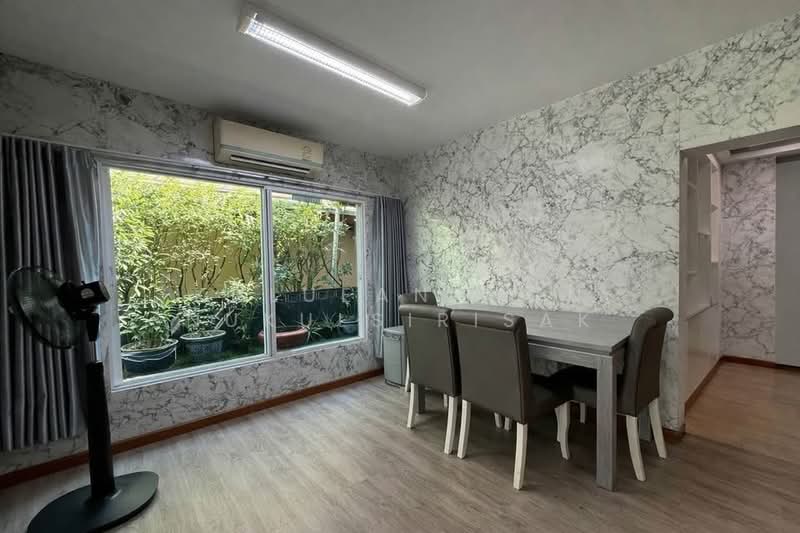 undefined, Bangkok, Dok Mai, Prawet, Bangkok, 4 Bedrooms, 250 sqm, Single Detached House For Rent, by Khlueanphon Nukulsirisak, 500309088 - DDproperty.com