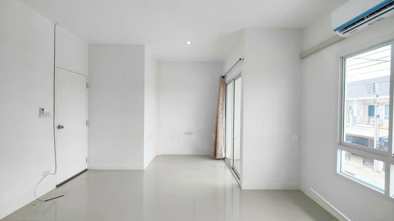 Roi Pruksa Kampangsan, Nakhon Pathom, Kamphaeng Saen, Nakhon Pathom, 3 Bedrooms, 100 sqm, Townhouse For Sale, by The Best Property มล, 500309102 - DDproperty.com