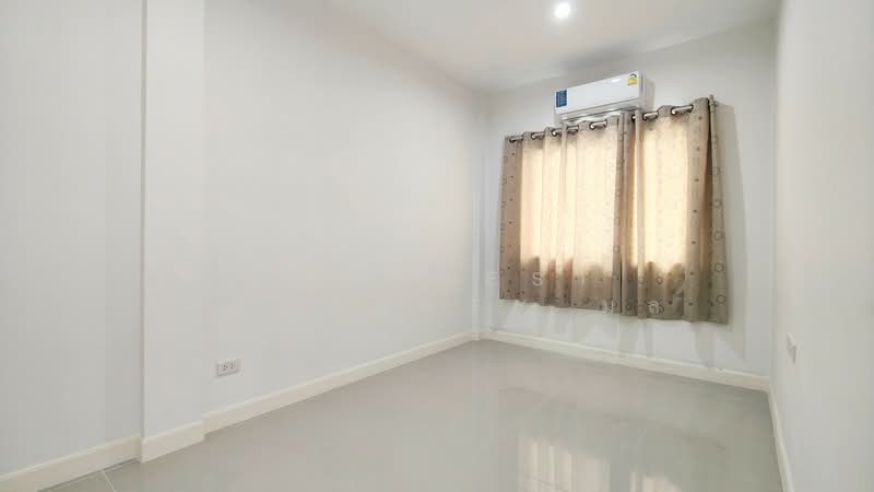 Roi Pruksa Kampangsan, Nakhon Pathom, Kamphaeng Saen, Nakhon Pathom, 3 Bedrooms, 100 sqm, Townhouse For Sale, by The Best Property มล, 500309102 - DDproperty.com