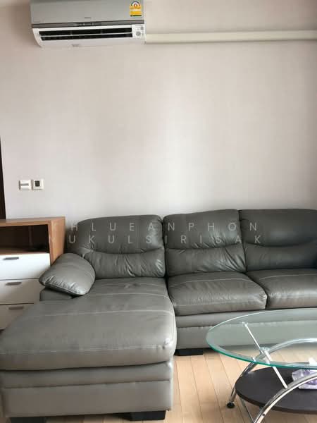 Siri At Sukhumvit, Bangkok, 902 Sukhumvit Road, Phra Kanong, Khlong Toei, Bangkok, 2 Bedrooms, 70 sqm, Condo For Rent, by Khlueanphon Nukulsirisak, 500309141 - DDproperty.com