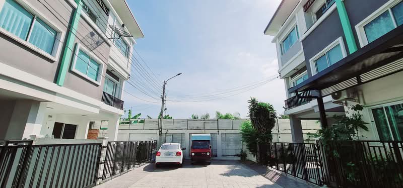 Wiranphat Exclusive, Bangkok, Nong Bon, Prawet, Bangkok, 4 Bedrooms, 240 sqm, Townhouse For Sale, by Home4sale, 500309206 - DDproperty.com