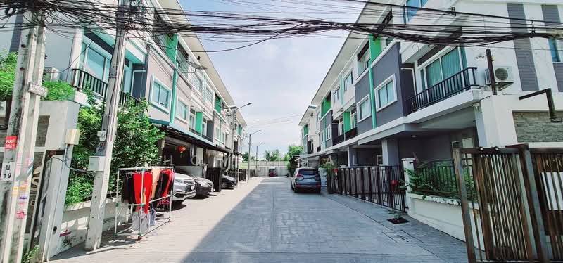 Wiranphat Exclusive, Bangkok, Nong Bon, Prawet, Bangkok, 4 Bedrooms, 240 sqm, Townhouse For Sale, by Home4sale, 500309206 - DDproperty.com