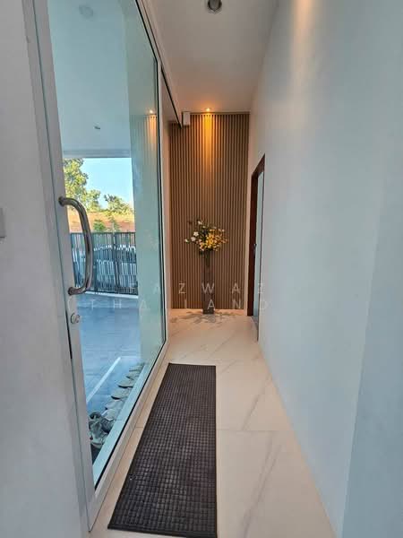 Brand-New Rawai Pool Villa in Soi Srem Suk with Sea & Mountain Views, Phuket, Rawai, Muang Phuket, Phuket, 3 Bedrooms, 160 sqm, Villa For Sale, by Fazwaz (Thailand) Co., Ltd., 500309234 - DDproperty.com