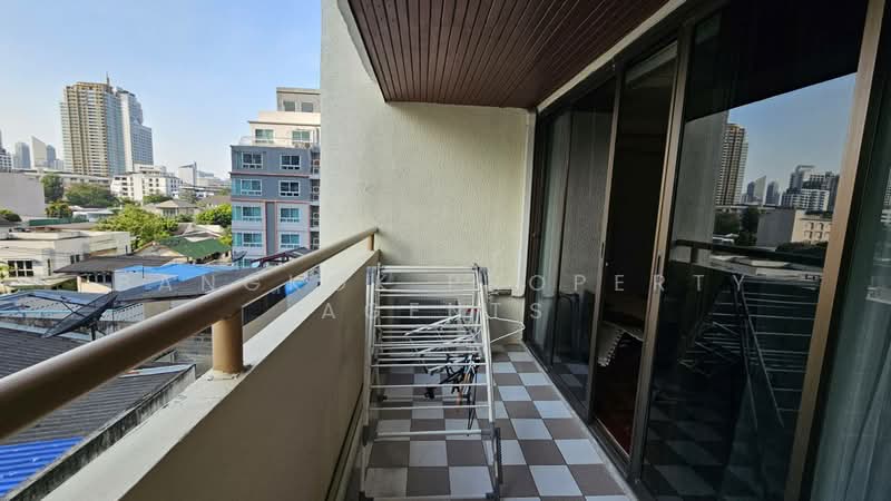 D.H.Grand Tower, Bangkok, Soi Prommit, Khlong Tan Nua, Watthana, Bangkok, 3 Bedrooms, 260 sqm, Condo For Rent, by BANGKOK PROPERTY AGENTS, 500309308 - DDproperty.com
