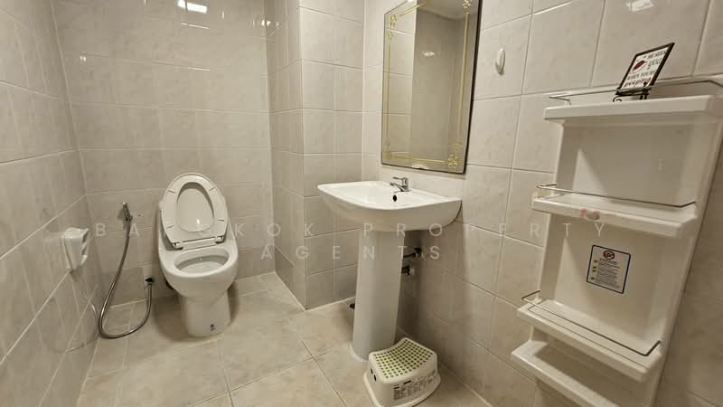 D.H.Grand Tower, Bangkok, Soi Prommit, Khlong Tan Nua, Watthana, Bangkok, 3 Bedrooms, 260 sqm, Condo For Rent, by BANGKOK PROPERTY AGENTS, 500309308 - DDproperty.com