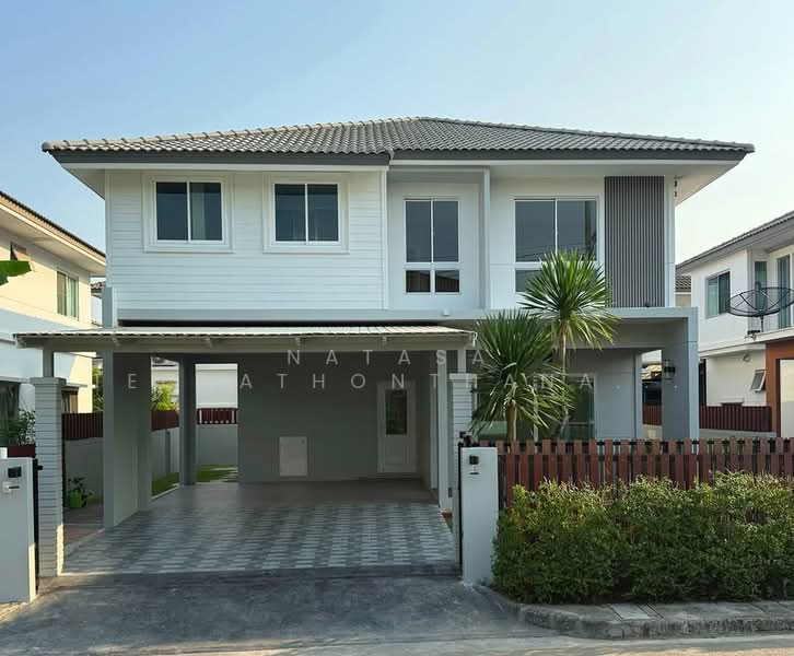 undefined, Bangkok, Saphan Sung, Bangkok, 3 Bedrooms, 180 sqm, Single Detached House For Sale, by Natasa Techathonthanakhun, 500309317 - DDproperty.com