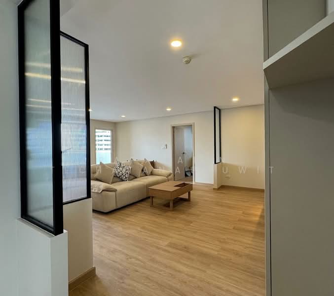 Supalai Place Sukhumvit 39, Bangkok, 175-179 Soi Sukhumvit 39 Sukhumvit Road, Khlong Tan Nua, Watthana, Bangkok, 2 Bedrooms, 135 sqm, Condo For Rent, by Pitchocha Kiatsinpon, 500309342 - DDproperty.com