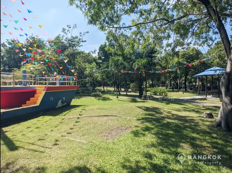 Ladawan Srinakarin, Samut Prakan, Srinakarin Road, Bang Kaeo, Bang Plee, Samut Prakan, 3 Bedrooms, 400 sqm, Single Detached House For Sale, by Chakkrapong Ponyeam, 500309345 - DDproperty.com