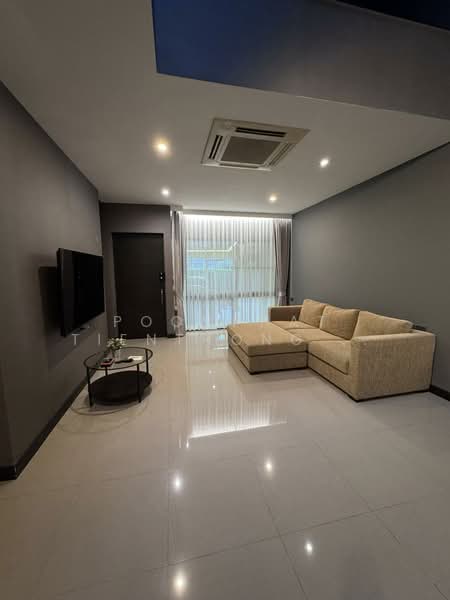 Landmark Ekamai-Ramindra, Bangkok, Sukhonthasawat Road, Lat Phrao, Bangkok, 3 Bedrooms, 224 sqm, Townhouse For Sale, by Poomphat Tienthongsakul, 500309355 - DDproperty.com