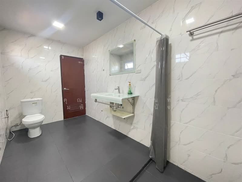 หมู่บ้านบูรพาวิลล่า 16 ซอยวัดเวฬุวนาราม15 แยก13, Bangkok, ถนนวิภาวดีรังสิต, Don Mueang, Bangkok, 3 Bedrooms, 250 sqm, Single Detached House For Sale, by คุณ พัชรนันท์ พรมพิทักษ์ (นัจข์), 500309425 - DDproperty.com