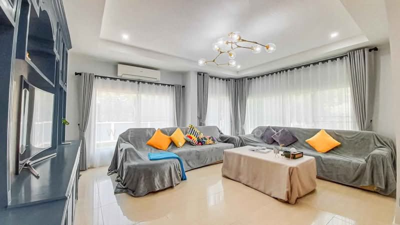รีเจ้นโฮม 1 บ้านพักพลูวิลล่า มีสระว่ายน้ำส่วนตัวพร้อมพื้นที่สวนและทางเดินที่ประดับด้วยหิน, เชียงใหม่, ฟ้าฮ่าม, เมืองเชียงใหม่, เชียงใหม่, 200 ตร.ม., วิลล่า ให้เช่า, โดย Wenyu Zhou, 500309429 - DDproperty.com
