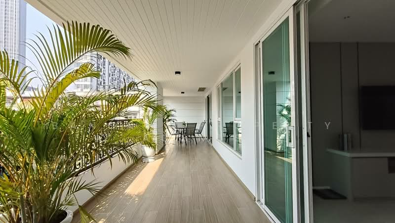 GM Residence, Bangkok, Soi Ekkamai 18, Khlong Tan Nua, Watthana, Bangkok, 2 Bedrooms, 110 sqm, Condo For Rent, by BANGKOK PROPERTY AGENTS, 500309434 - DDproperty.com