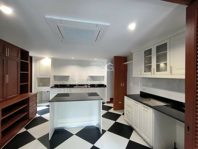Beautiful 3-bedroom Villa with private swimming pool for rent, Bangkok, Khong Tan, Khlong Toei, Bangkok, 3 Bedrooms, 700 sqm, Villa For Rent, by Bulakorn Heng, 500309435 - DDproperty.com