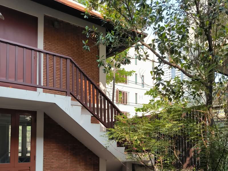 Beautiful 3-bedroom Villa with private swimming pool for rent, Bangkok, Khong Tan, Khlong Toei, Bangkok, 3 Bedrooms, 700 sqm, Villa For Rent, by Bulakorn Heng, 500309435 - DDproperty.com