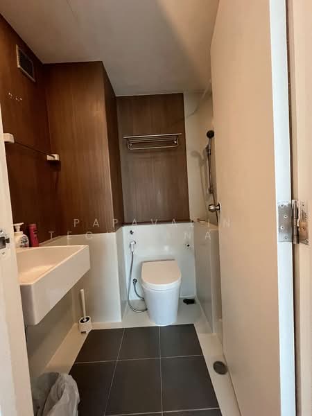 Blossom Condo @ Sathorn-Charoenrat : บลอสซั่ม คอนโด สาทร-เจริญราษฎร์, กรุงเทพ, ถนนเจริญราษฎร์, ทุ่งวัดดอน, สาทร, กรุงเทพ, 62 ตร.ม., คอนโด ให้เช่า, โดย Papavalin Techatanaphuwit, 500309438 - DDproperty.com