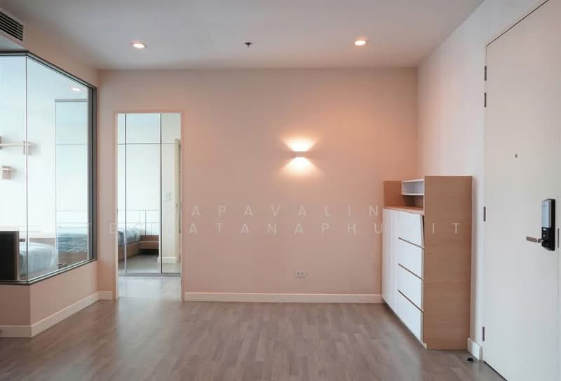 The Room BTS Wongwianyai, Bangkok, 44 KrungThonBuri Road, Khlong Ton Sai, Khlong San, Bangkok, 1 Bedroom, 58 sqm, Condo For Sale, by Papavalin Techatanaphuwit, 500309450 - DDproperty.com