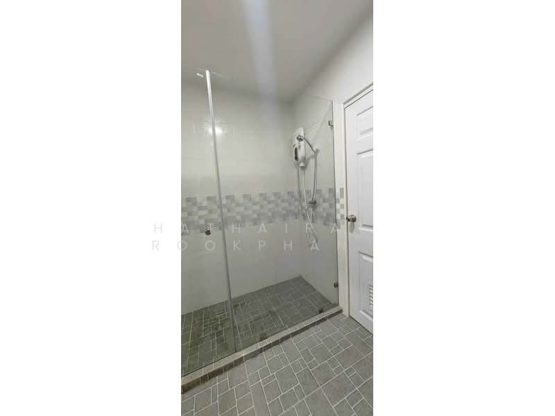4-BR Townhouse, Bangkok, Nong Kham, Nong Khaem, Bangkok, 4 Bedrooms, 250 sqm, Townhouse For Sale, by Hathairat  Rookphan  , 500309470 - DDproperty.com