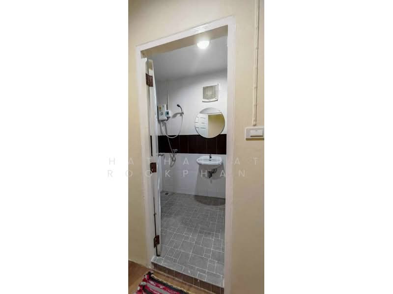 4-BR Townhouse, Bangkok, Nong Kham, Nong Khaem, Bangkok, 4 Bedrooms, 250 sqm, Townhouse For Sale, by Hathairat  Rookphan  , 500309470 - DDproperty.com