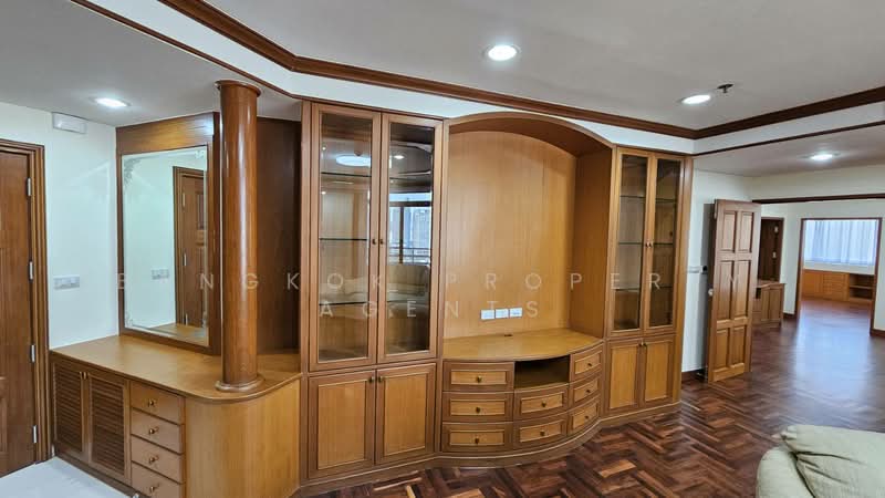 Ruamsuk Condominium, Bangkok, 12 Soi Athakravi, Khong Tan, Khlong Toei, Bangkok, 3 Bedrooms, 330 sqm, Condo For Rent, by BANGKOK PROPERTY AGENTS, 500309527 - DDproperty.com
