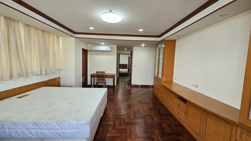 Ruamsuk Condominium, Bangkok, 12 Soi Athakravi, Khong Tan, Khlong Toei, Bangkok, 3 Bedrooms, 330 sqm, Condo For Rent, by BANGKOK PROPERTY AGENTS, 500309527 - DDproperty.com