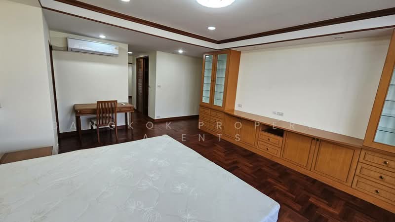 Ruamsuk Condominium, Bangkok, 12 Soi Athakravi, Khong Tan, Khlong Toei, Bangkok, 3 Bedrooms, 330 sqm, Condo For Rent, by BANGKOK PROPERTY AGENTS, 500309527 - DDproperty.com