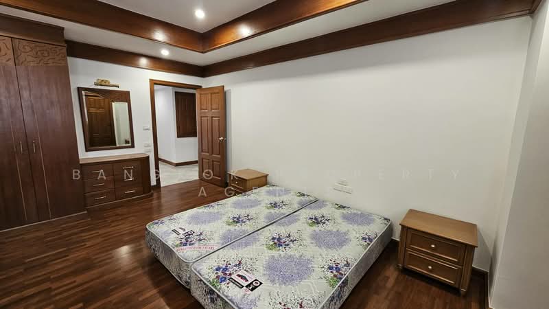 Ruamsuk Condominium, Bangkok, 12 Soi Athakravi, Khong Tan, Khlong Toei, Bangkok, 3 Bedrooms, 316 sqm, Condo For Rent, by BANGKOK PROPERTY AGENTS, 500309545 - DDproperty.com