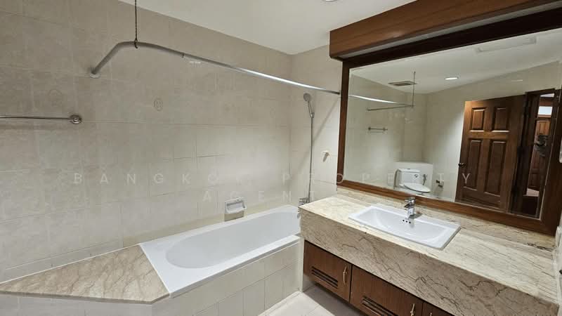 Ruamsuk Condominium : ร่วมสุข คอนโดมิเนียม, กรุงเทพ, 12 ซอยอรรถวี, คลองตัน, คลองเตย, กรุงเทพ, 316 ตร.ม., คอนโด ให้เช่า, โดย BANGKOK PROPERTY AGENTS, 500309545 - DDproperty.com