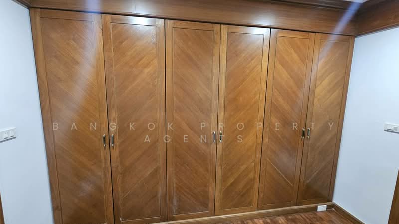 Ruamsuk Condominium, Bangkok, 12 Soi Athakravi, Khong Tan, Khlong Toei, Bangkok, 3 Bedrooms, 316 sqm, Condo For Rent, by BANGKOK PROPERTY AGENTS, 500309545 - DDproperty.com